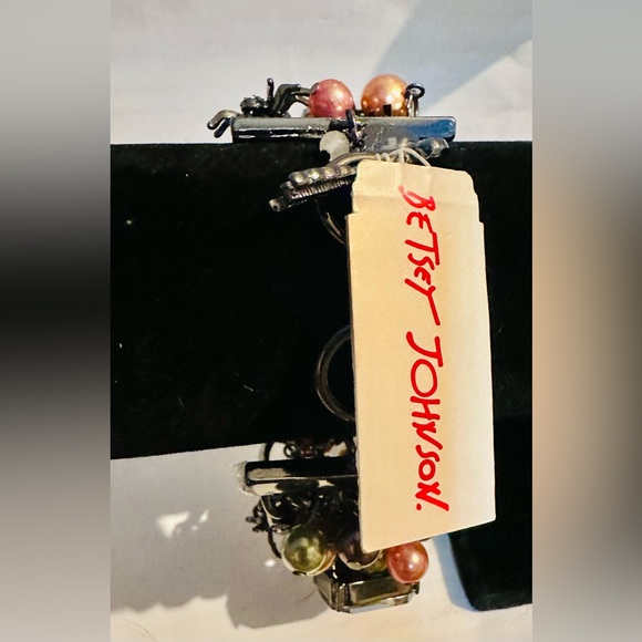 Betsey Johnson Multicolor Skull Bracelet - Picture 8 of 8